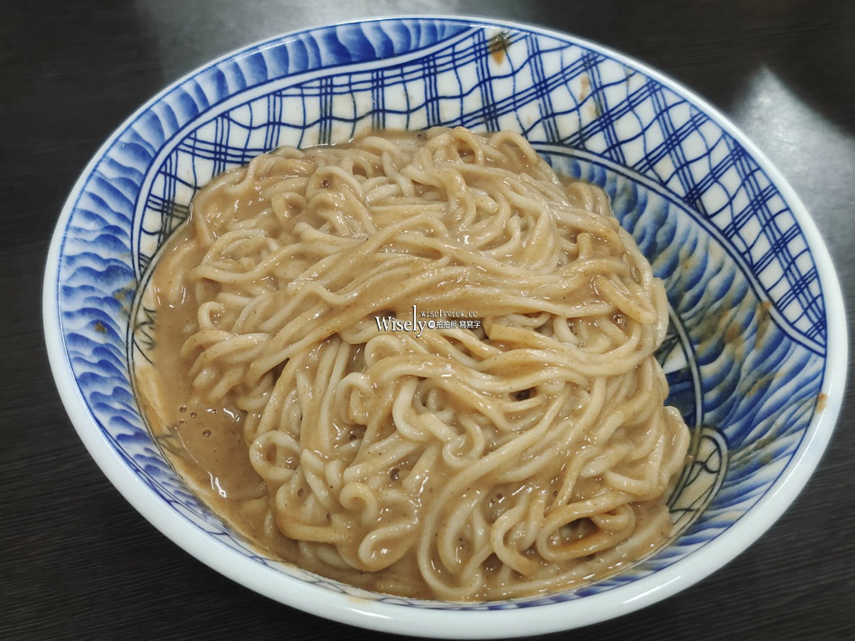 汕頭餛飩麵︱宜蘭市文昌路老字號小吃︱麻醬麵.炸醬麵.餛飩魚丸湯