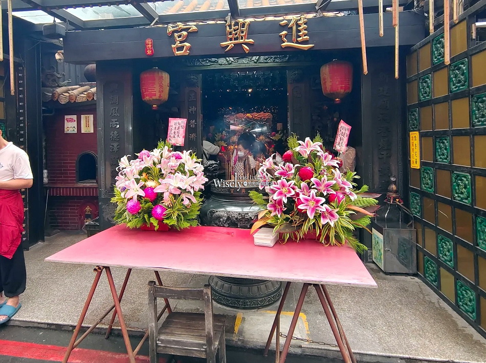 台北50元便當 景美菜市場︱雙主菜多選擇，上午不定期販售︱捷運景美站