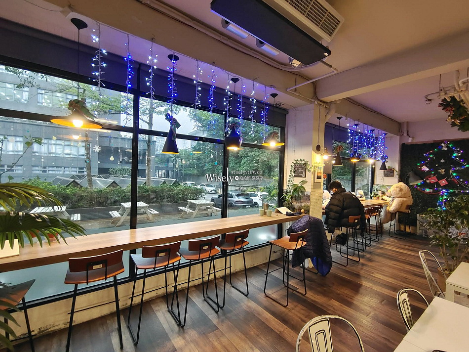 DreamGo Bar咖啡廳︱中國科大餐廳︱免費插座和網路︱捷運萬芳醫院站