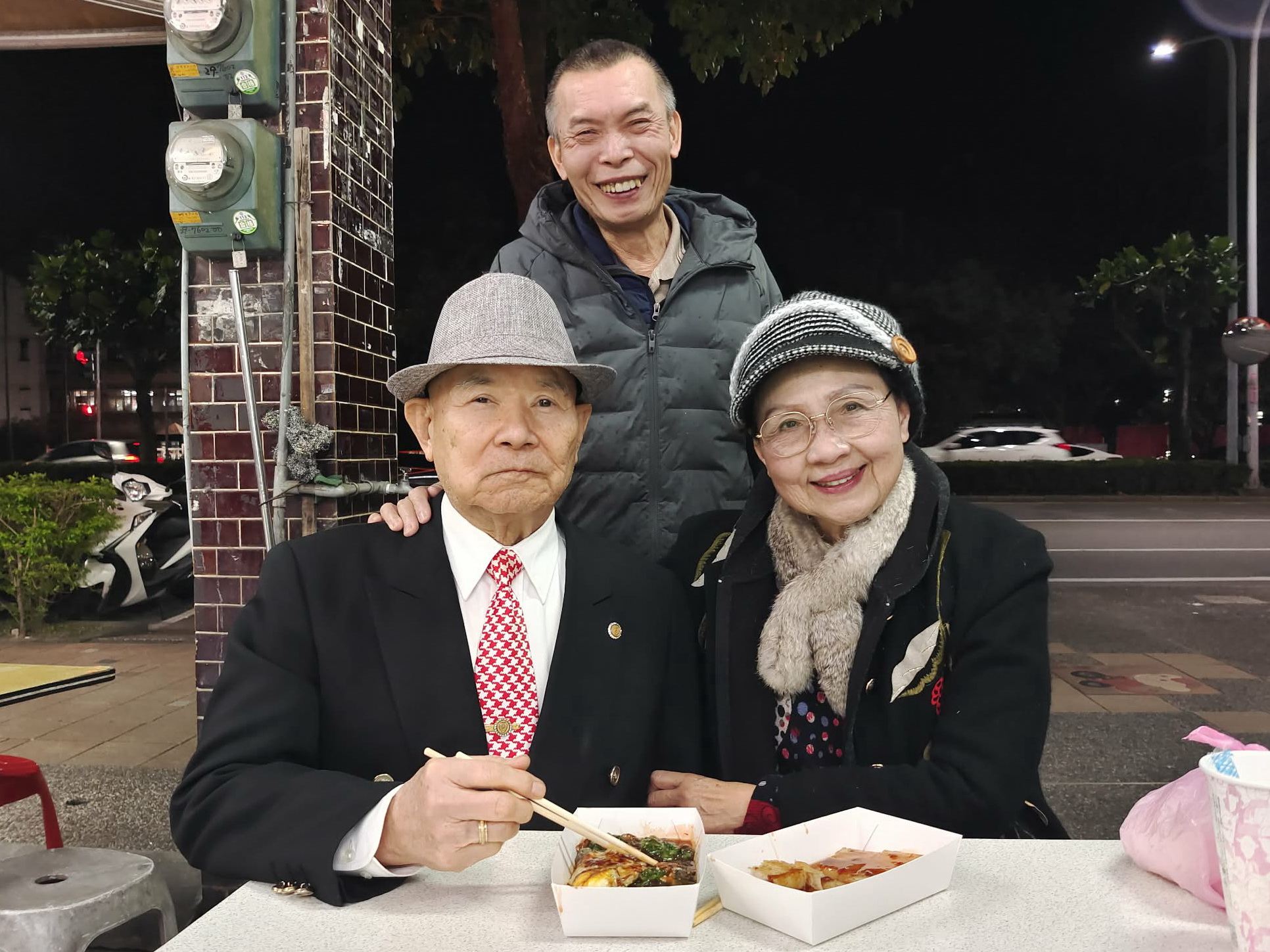 金味坊豆花︱在地老字號特色李鹹冰、三色布丁豆花︱宜蘭羅東美食