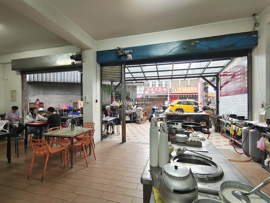 礁溪 劉家早點︱粉漿蛋餅.奶油脆皮.豆漿咖啡.煎肉包︱宜蘭貓餐廳