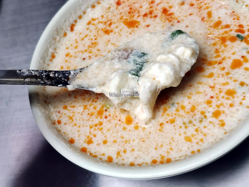 礁溪 劉家早點︱粉漿蛋餅.奶油脆皮.豆漿咖啡.煎肉包︱宜蘭貓餐廳