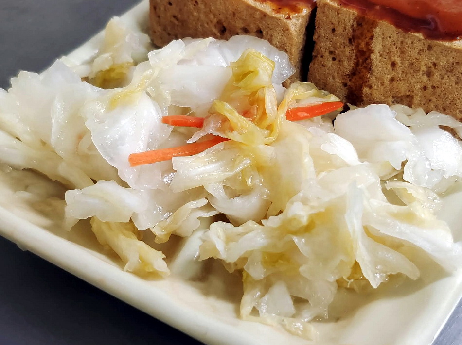 宜蘭 財記臭豆腐︱羅東夜市人氣美食︱酥炸脆皮臭豆腐、麻辣鴨血臭豆腐