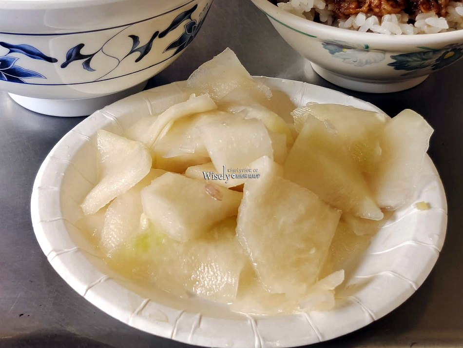 宜蘭卜鴨麵︱魚丸米粉.蒜味肉羹.嘴邊肉︱新月廣場︱宜蘭市排隊美食