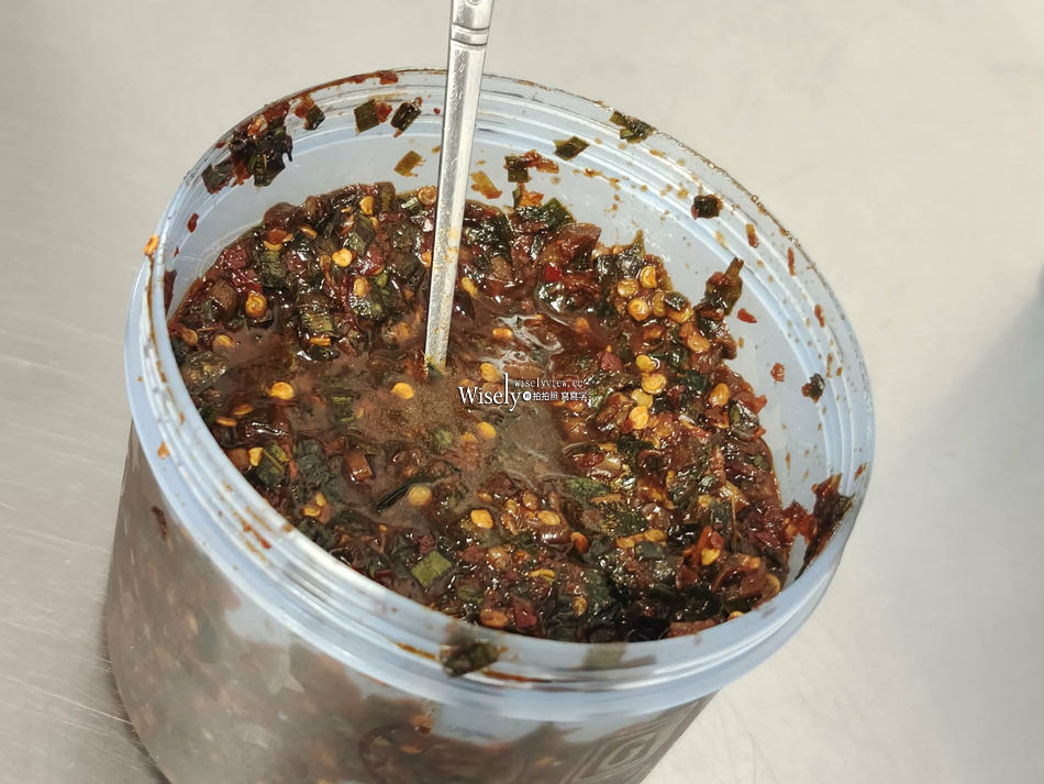 上賓豬腳飯控肉飯︱宜蘭凌晨三點宵夜︱羅東夜市︱魯肉飯&必吃辣醬