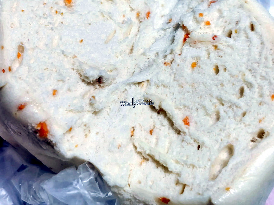 淑偵包子饅頭店︱宜蘭市區均一價15元︱竹蒸籠手作︱內餡略少口感喧軟