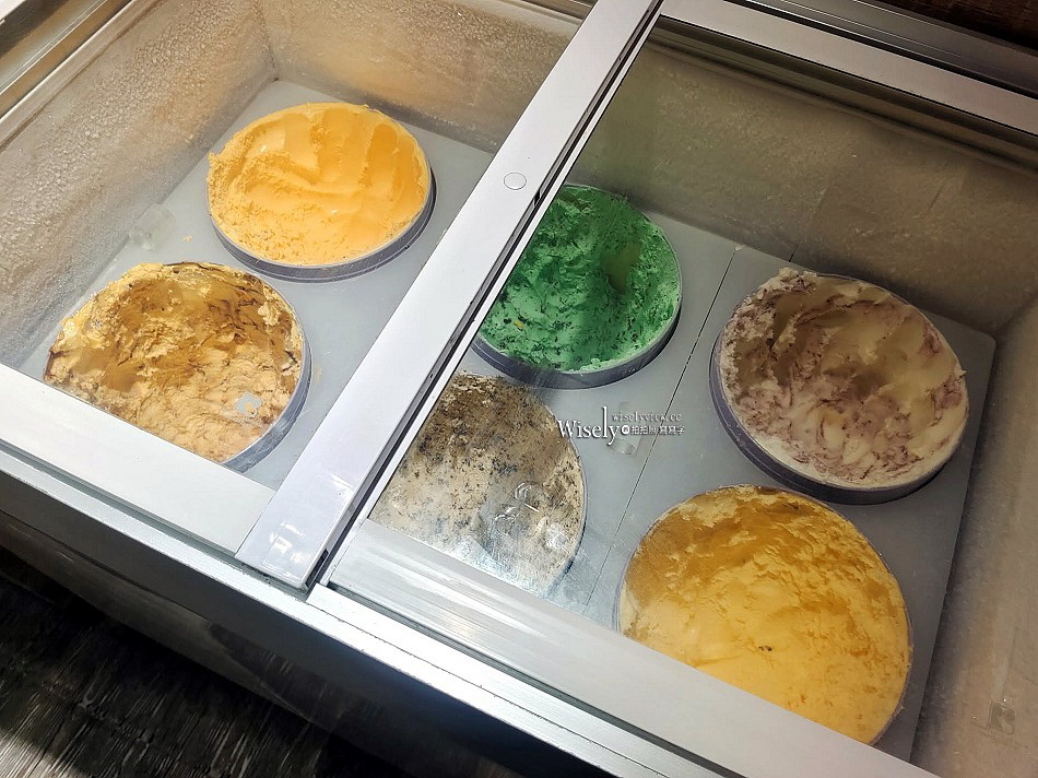 大嘴巴牛排︱免費加麵大份量︱飲料冰淇淋吃到飽附酥皮濃湯︱捷運石牌站
