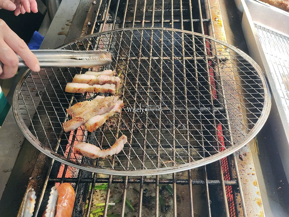 金鑽魯肉飯︱石板鹹豬肉邵族飯︱原民燒烤炸物︱伊達邵老街︱南投日月潭 金鑽魯肉飯︱石板鹹豬肉邵族飯︱原民燒烤炸物︱伊達邵老街︱南投日月潭