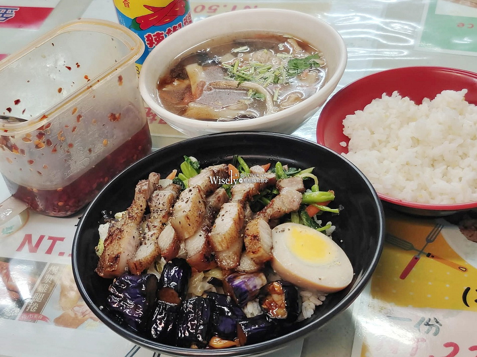 金鑽魯肉飯︱石板鹹豬肉邵族飯︱原民燒烤炸物︱伊達邵老街︱南投日月潭 金鑽魯肉飯︱石板鹹豬肉邵族飯︱原民燒烤炸物︱伊達邵老街︱南投日月潭