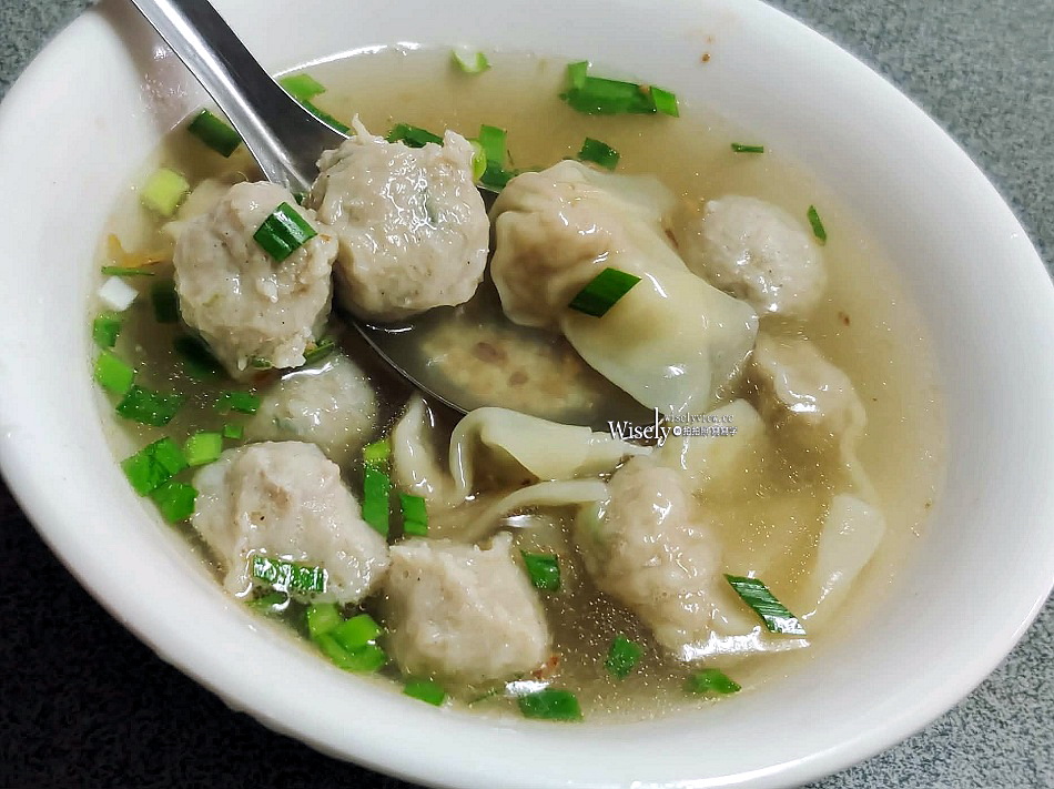 景德炸醬麵︱宜蘭在地人早午餐，鄰近東門夜市︱麻醬麵.餛飩魚丸冬粉