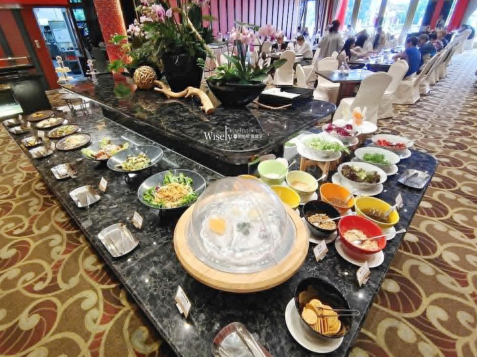台北圓山聯誼會︱會員制活動餐飲空間︱自助餐&單點料理︱牛肉麵.肋眼牛排